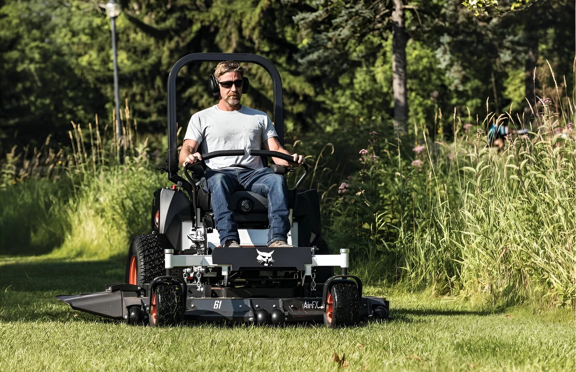 Bobcat ZT5000 Zero-Turn Mower (7872273)