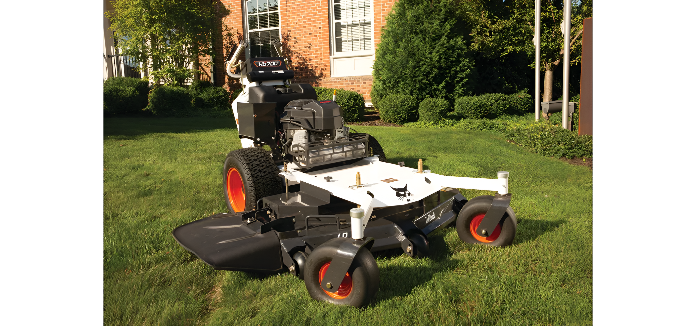 Bobcat WB700 Walk-Behind Commercial Mower (9990701)